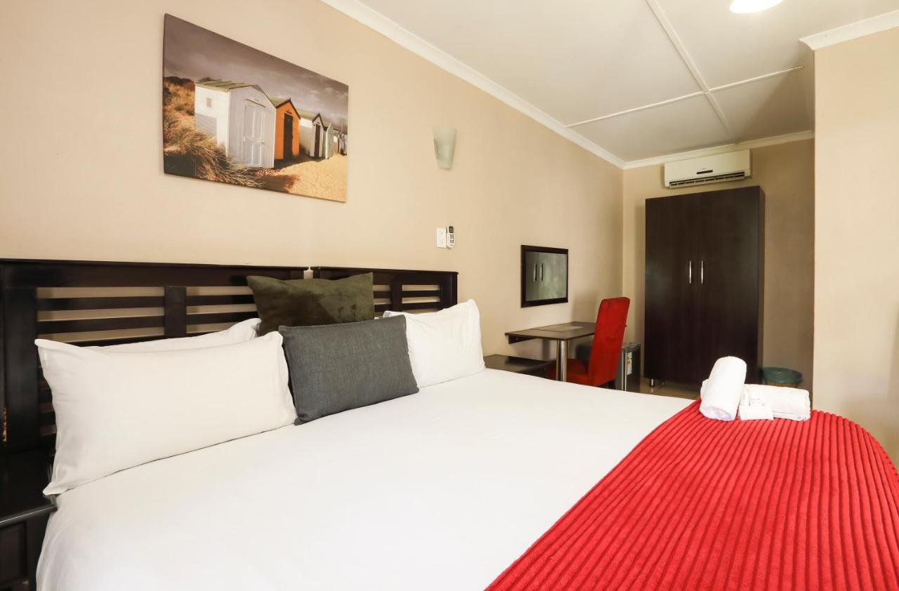 Nongoma Lodge & Inn Cc エクステリア 写真