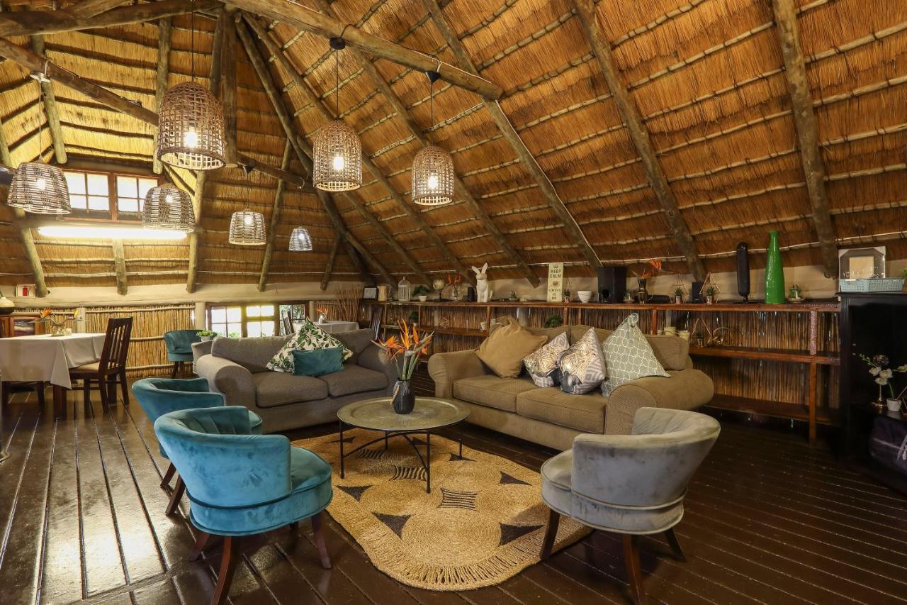 Nongoma Lodge & Inn Cc エクステリア 写真